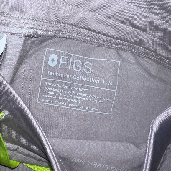 Figs Scrubs - Picture 3 of 3